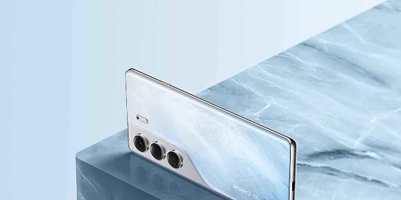 Teknolojinin Stil Sahibi Telefonu: TECNO CAMON 40 Serisi