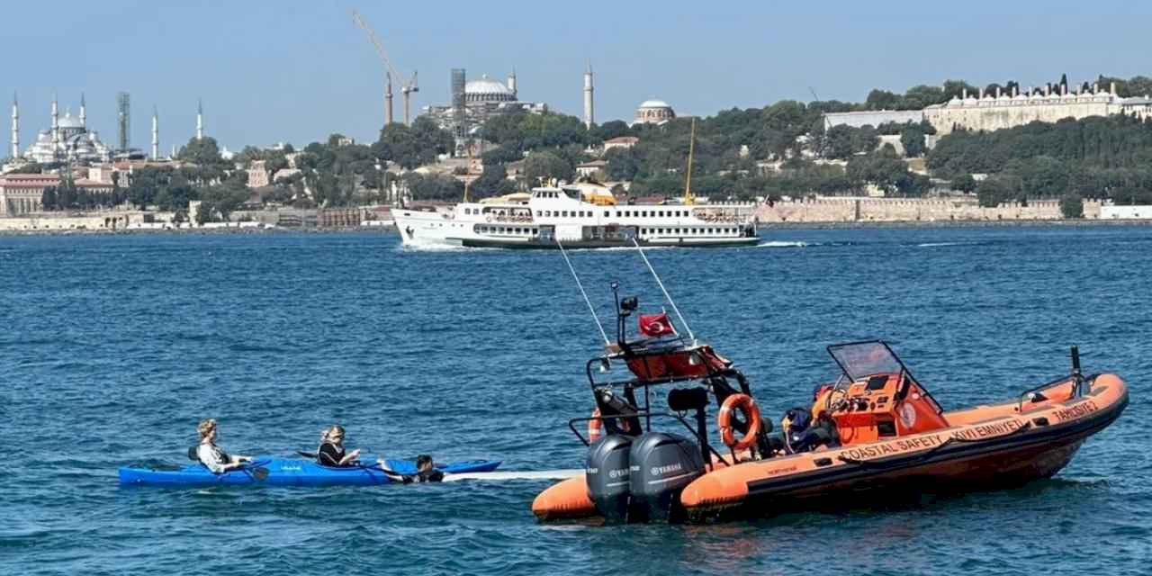 Harem önlerinde kanoda kaza