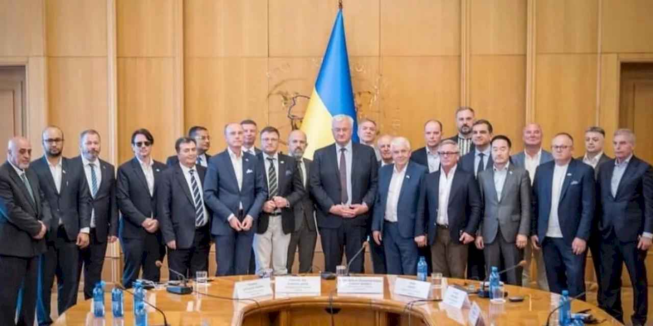 Ukrayna'da fahri konsoloslar 'güç birliği' için buluştu