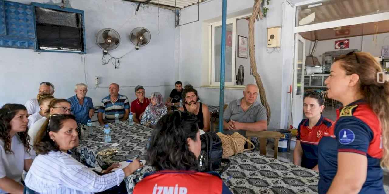 İzmirli baba ve kızı yangınlara karşı omuz omuza mücadele ediyor