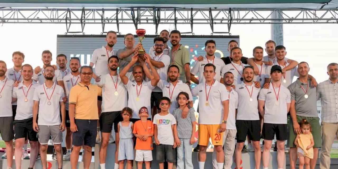 Sakarya'da ‘Ekiden Yarışması’ ile Toyota'da birlik dopingi