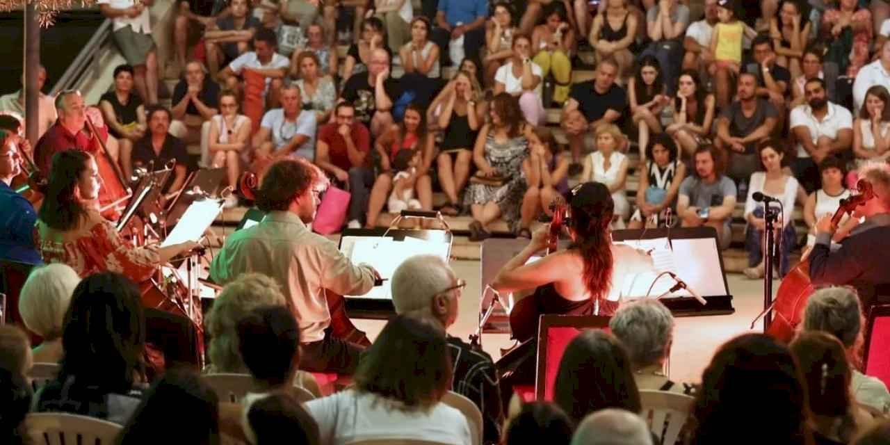 MAV Cello Ensemble, Zeytin Altında yaz esintisi yaşattı