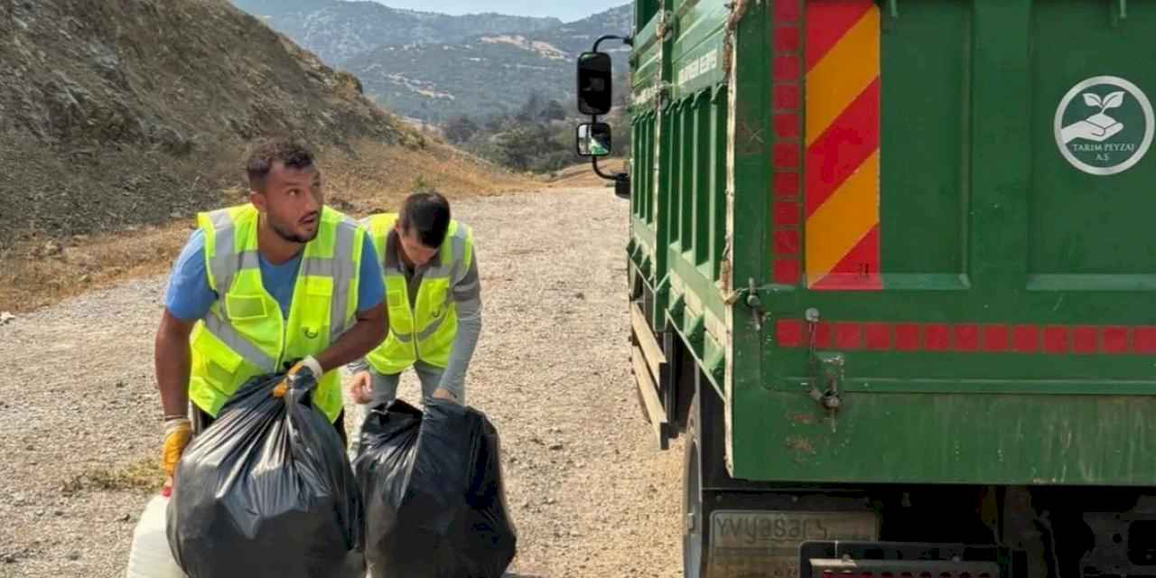 Bursa'da yangın sonrası temizlik sürüyor