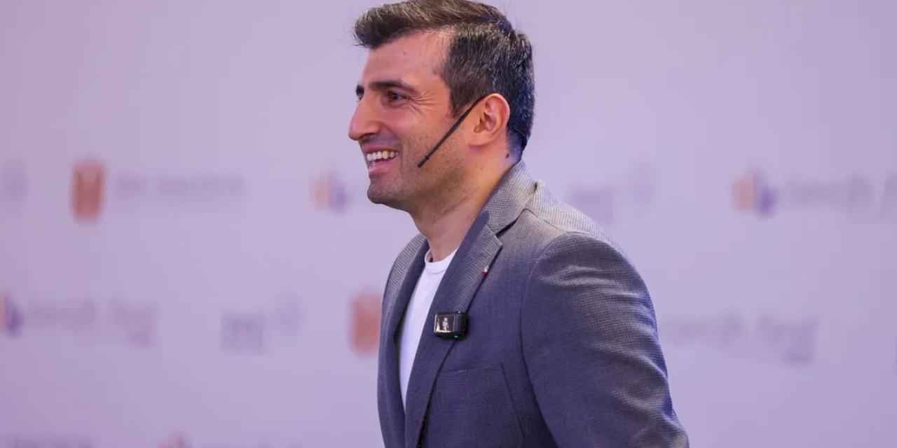 Bayraktar'dan siyasi partilere NeXT Sosyal daveti