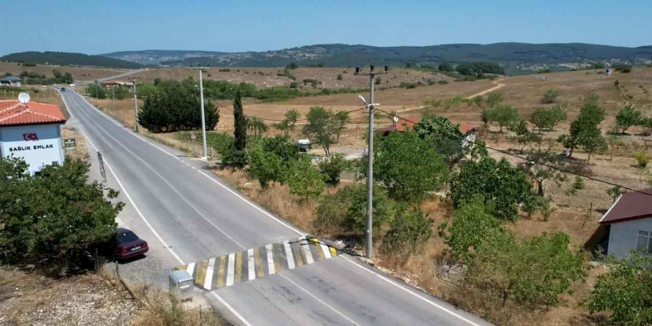 Kandıra Akçaova yolu konforlu ve güvenli