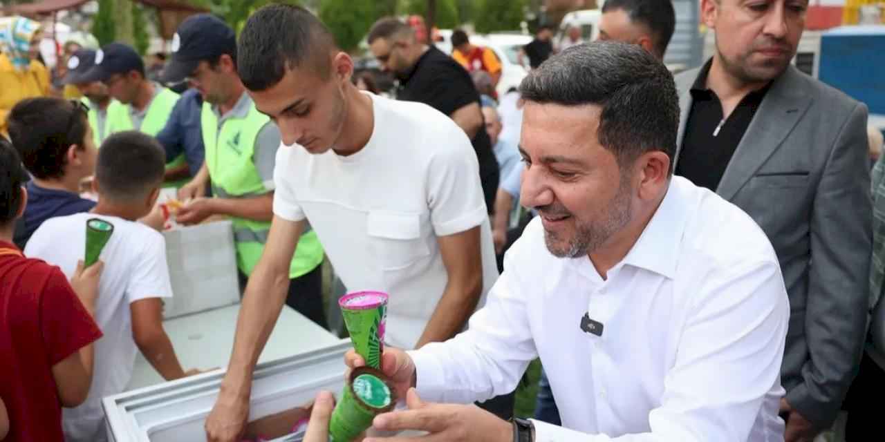 Rasim Arı'dan Nevşehirli çocuklara limonata ve dondurma