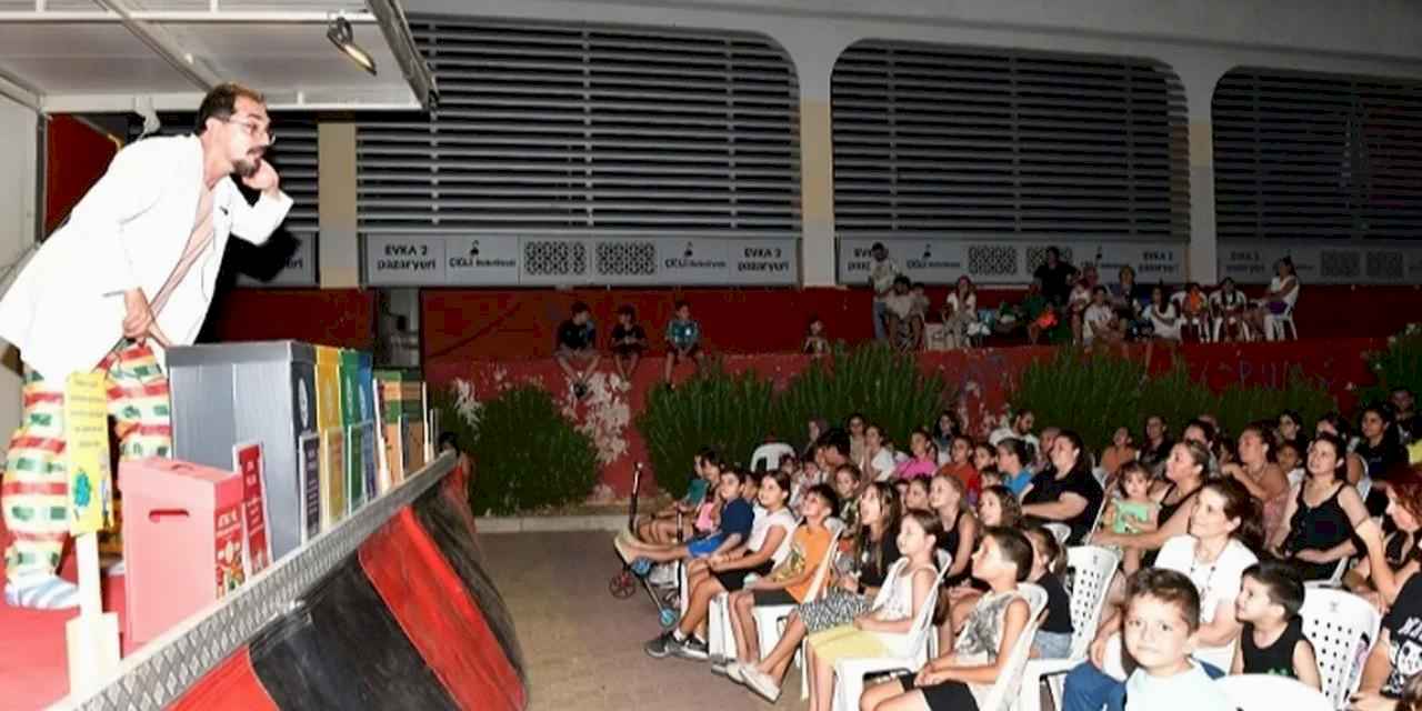 İzmir Çiğli’de yaz akşamları tiyatroyla şenleniyor