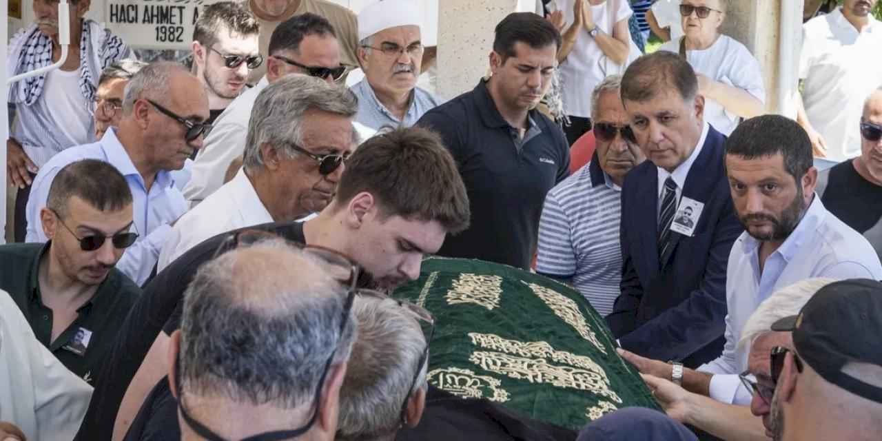 Foça eski belediye başkanının oğlu son yolculuğuna uğurlandı