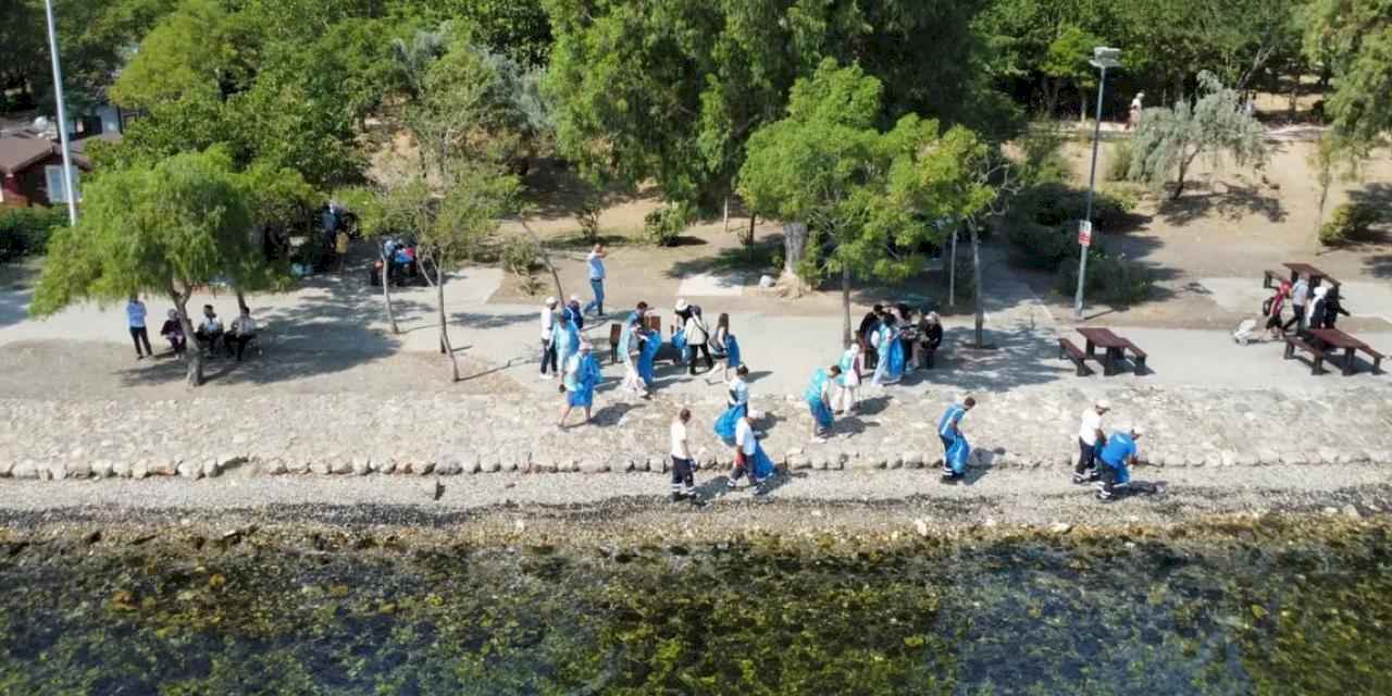 İzmir Çakalburnu Lagünü’nde temizlik seferberliği