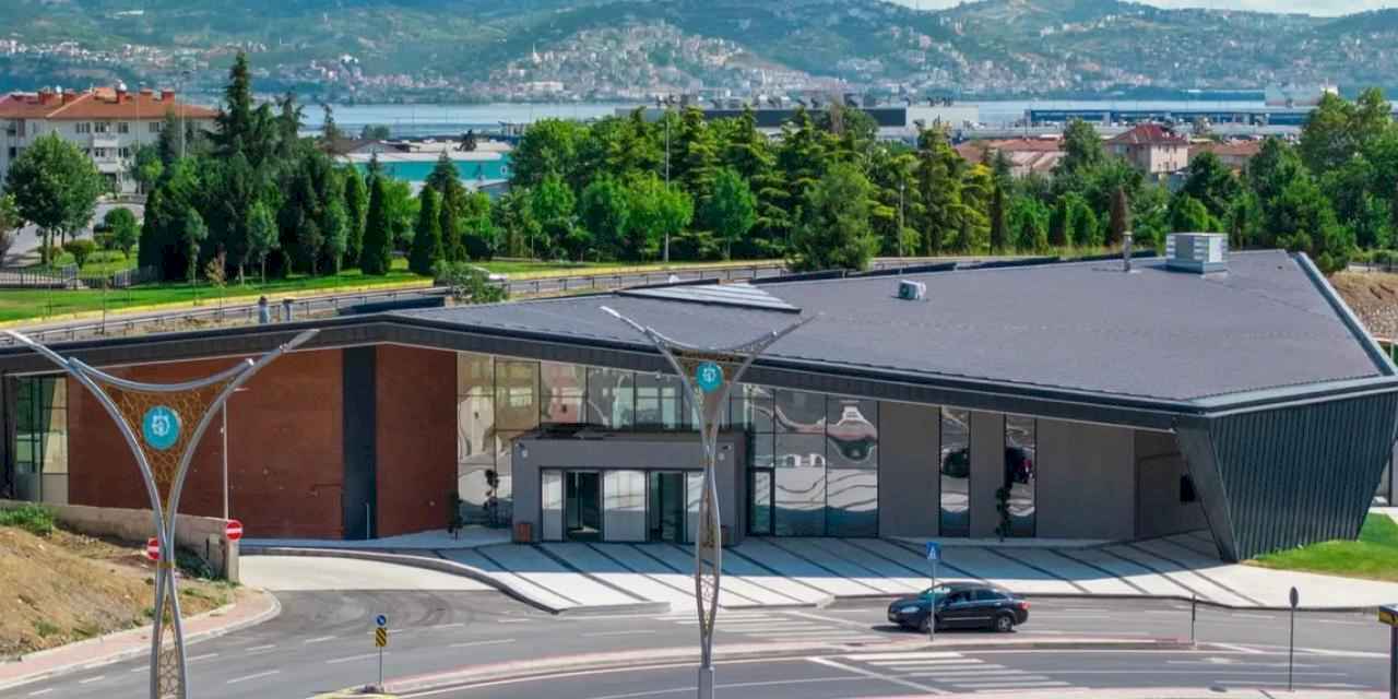 Gölcük ve Karamürsel otogarları yenilendi