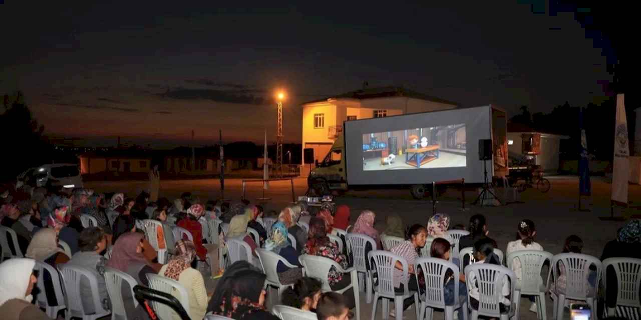 Kayseri Talas'ta 'Püfür Püfür' yazlık sinema