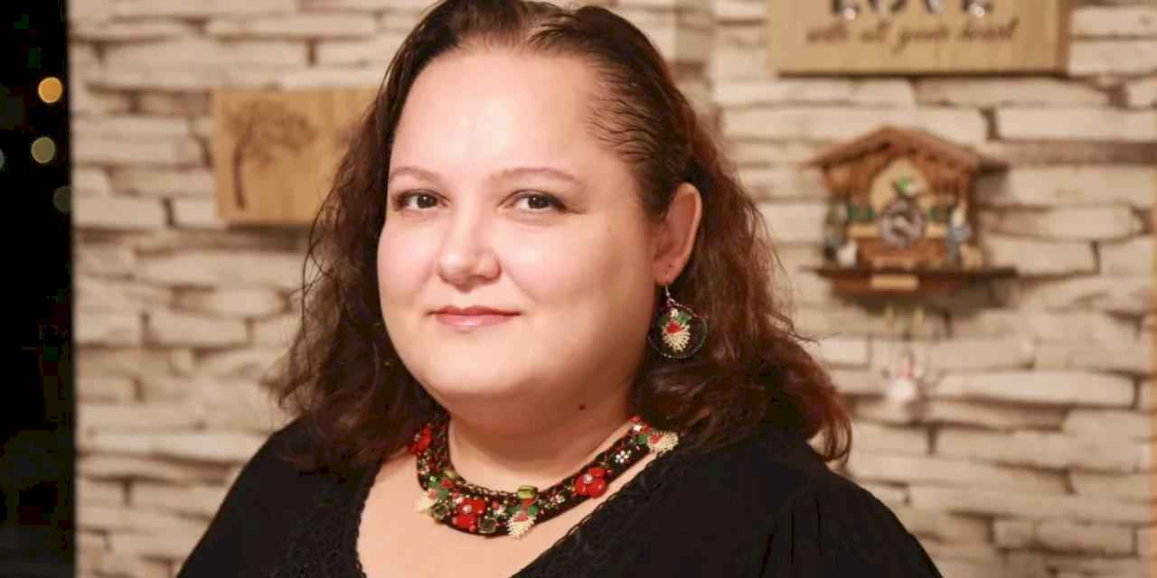 Önce Aile Derneği'nden “Yılın Rol Modeli Ödülü” sanatçı Eylem Erdem Uğurlu’ya