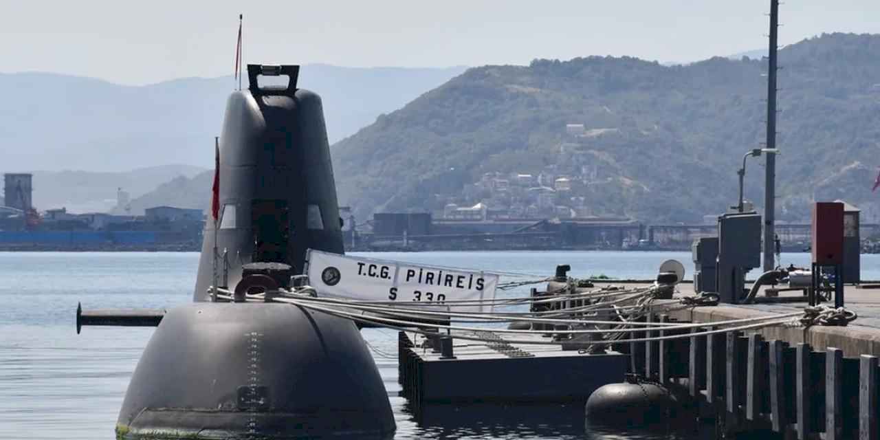 TCG Pirireis ilk kez Karadeniz görevinde
