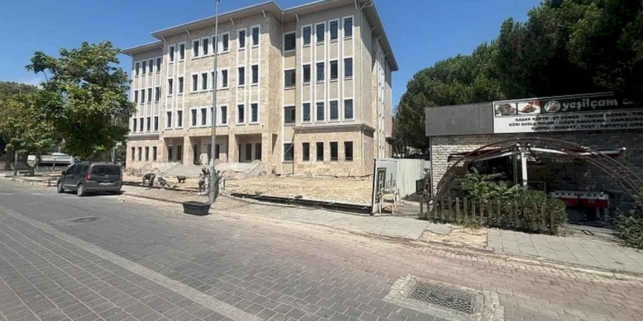 Manisa Saruhanlı'ya yeni hükümet konaği