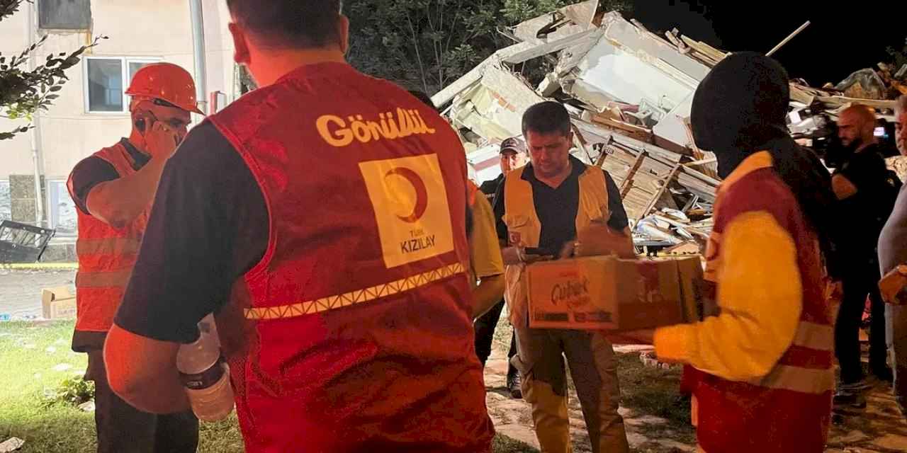 Türk Kızılayı'ndan Sındırgı afetzedelerine beslenme desteği
