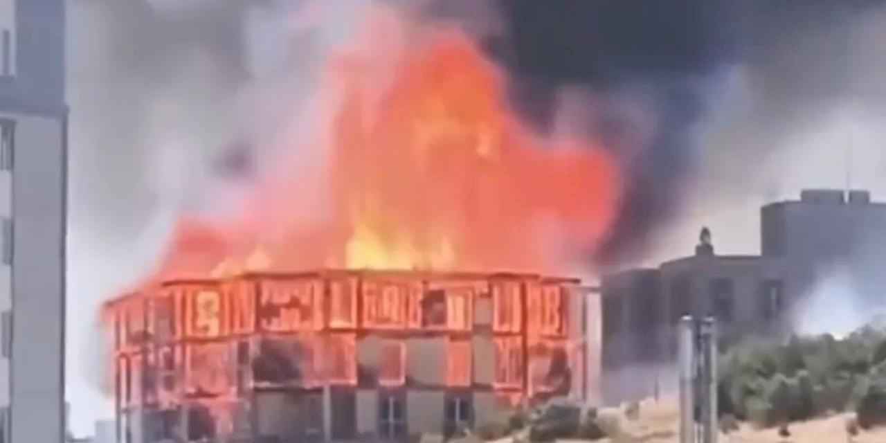 Lojman inşaatında yangın dehşeti