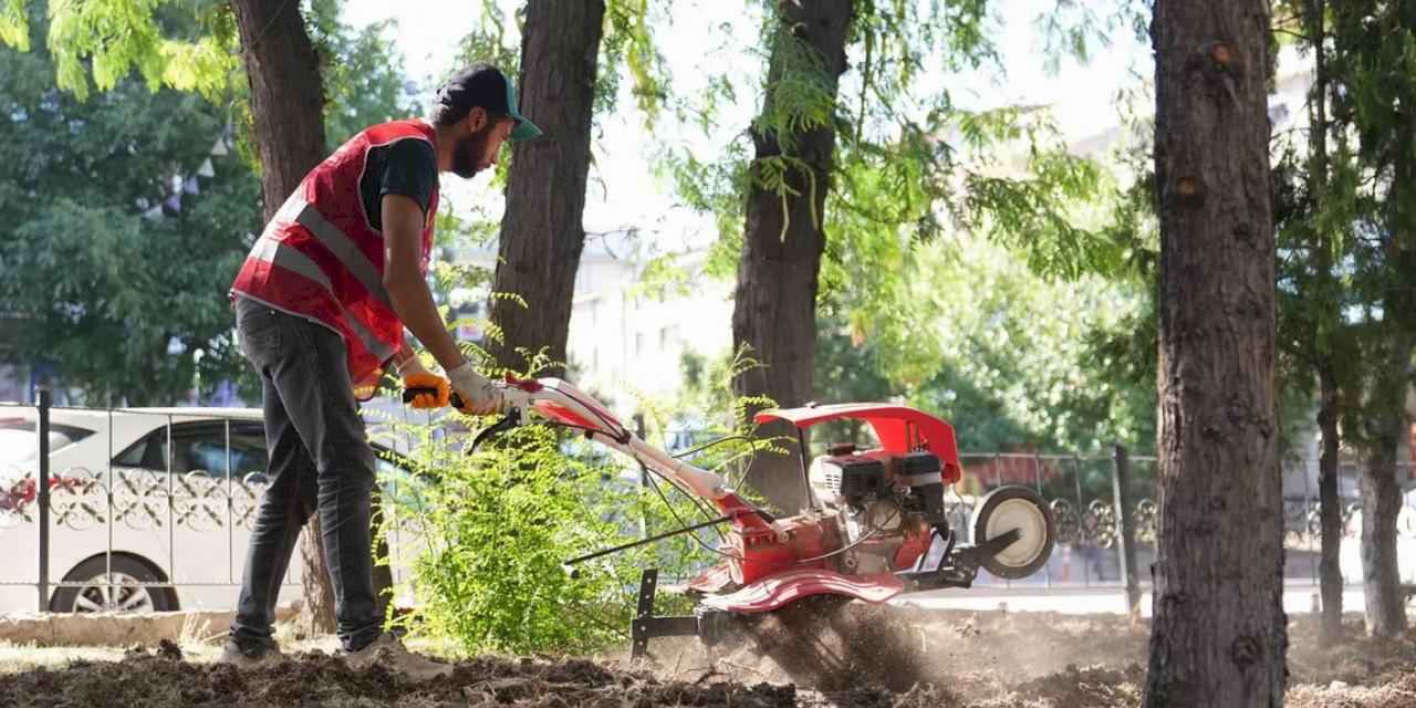 Ankara Keçiören'de park ve bahçelere estetik dokunuş