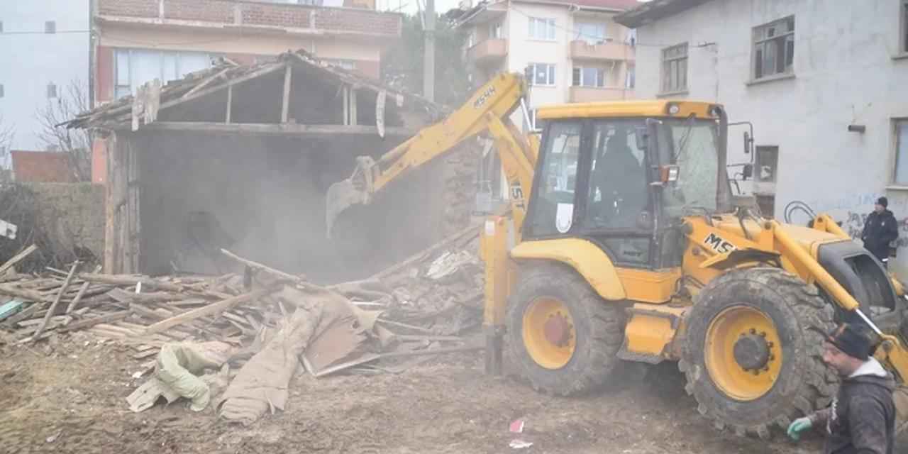 Bursa Yenişehir'de metruk binalara vize yok