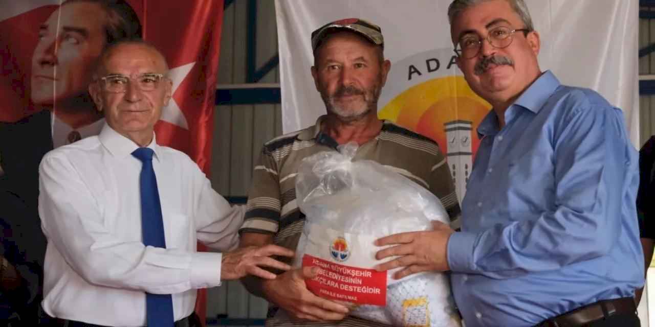 Adana Karataş balıkçısına malzeme desteği