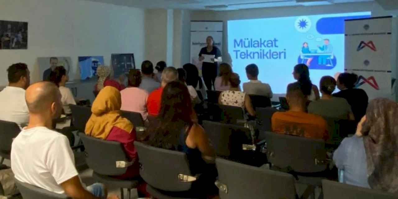 Kariyer Merkezi İş Gücü Piyasası’na yönelik hizmetler sunuyor