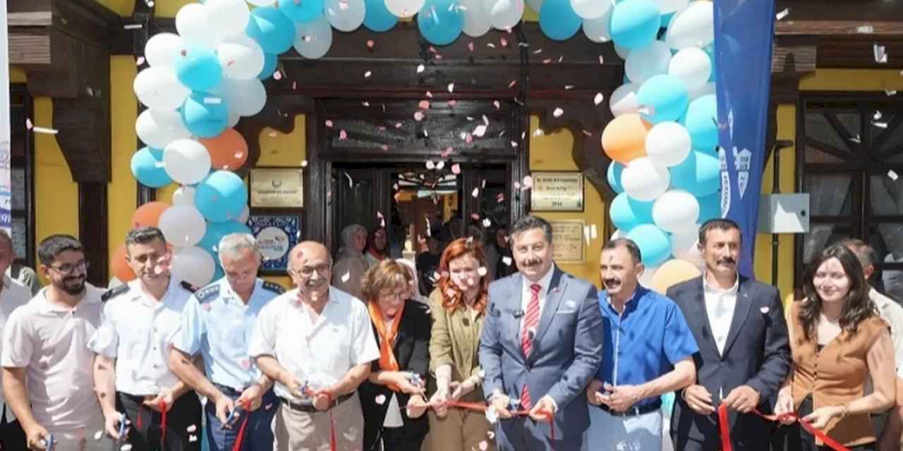 Bursa Yenişehir'de tarihi Sarı Köşk sosyal hayata kazandırıldı
