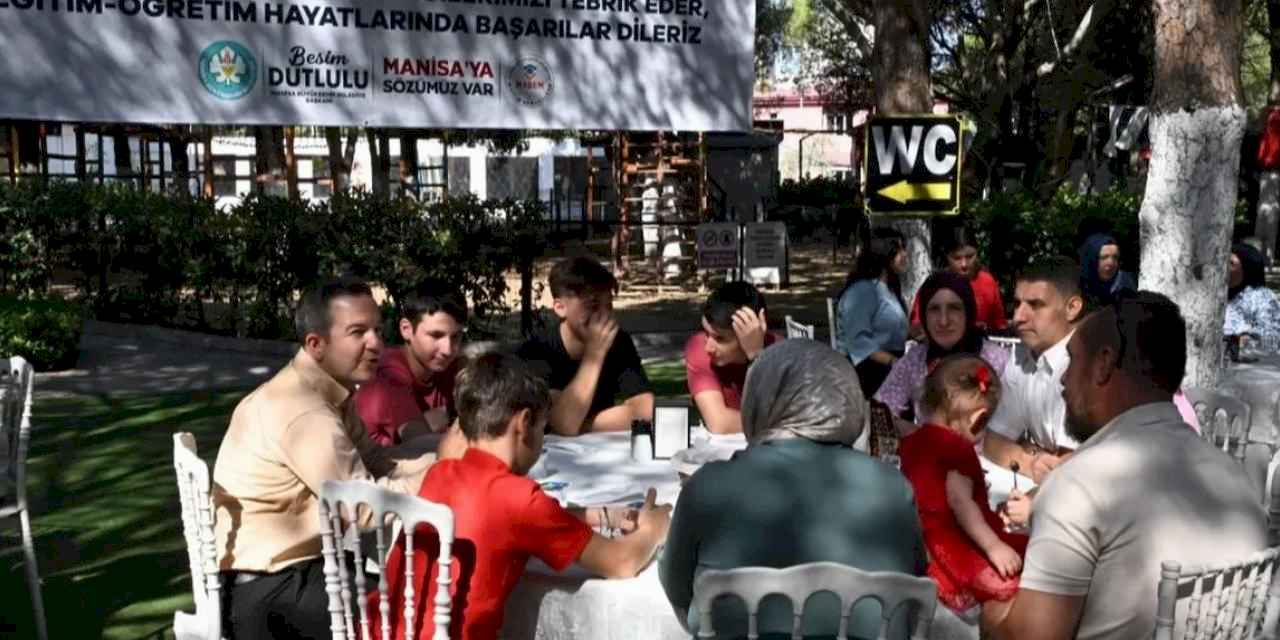 Manisa Büyükşehir’den gençlere güçlü destek