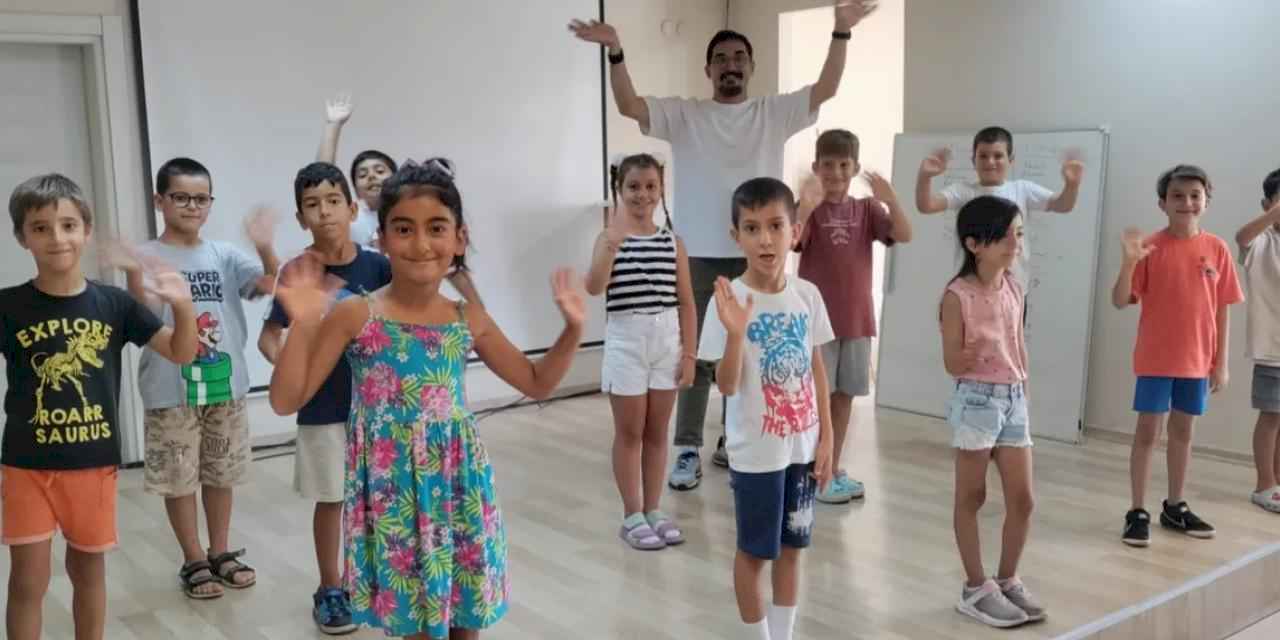 İzimir Çiğli’de yaz coşkusu