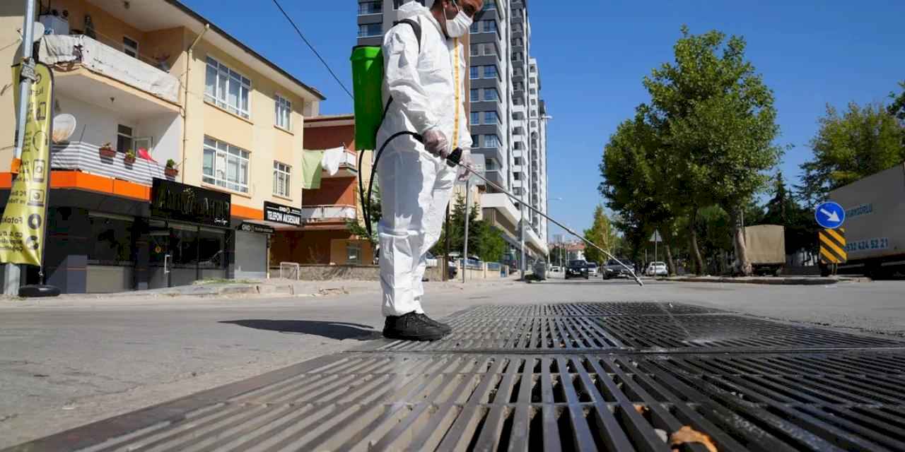 Ankara Keçiören'de ilaçlamalara devam