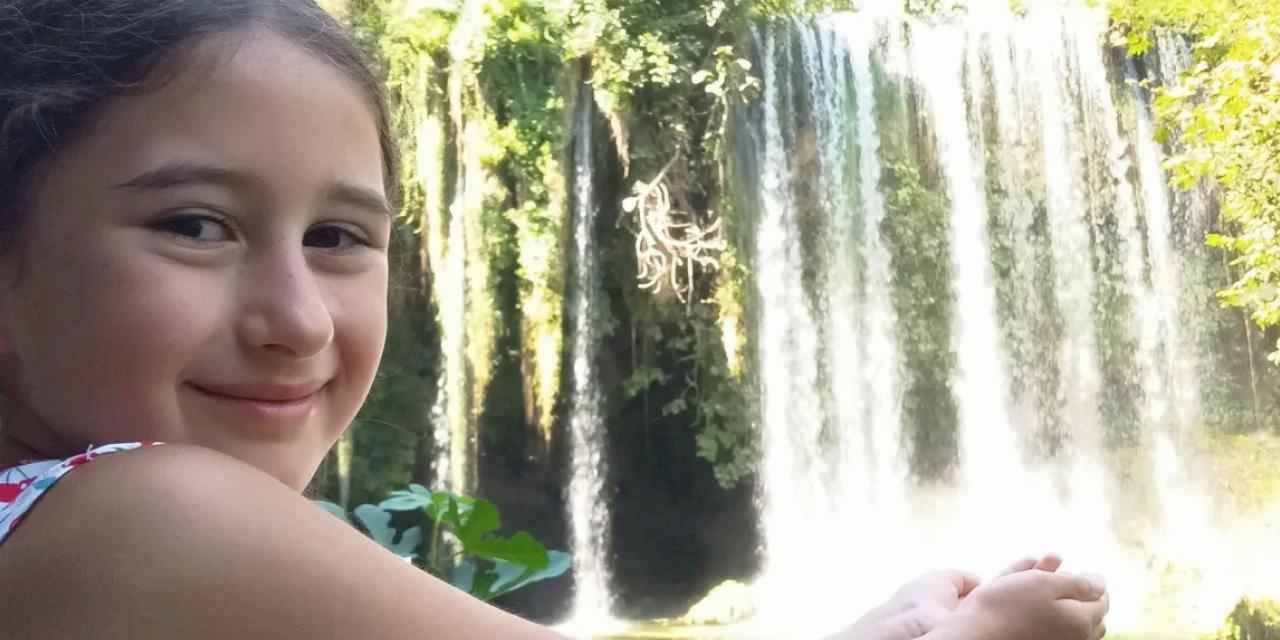 Antalya'nın serin sığınağı... Düden Şelalesi ziyaretçilerin gözdesi