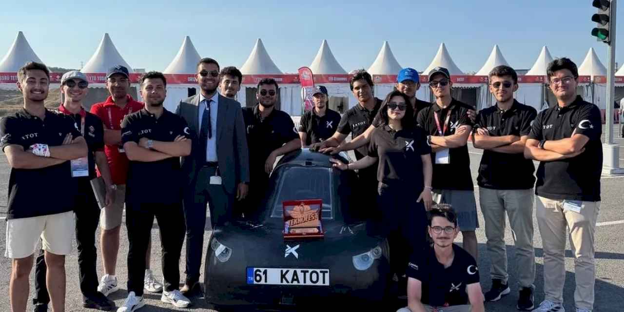 TEKNOFEST 2025’te KTÜ’ye 'Özgün Yazılım' ödülü