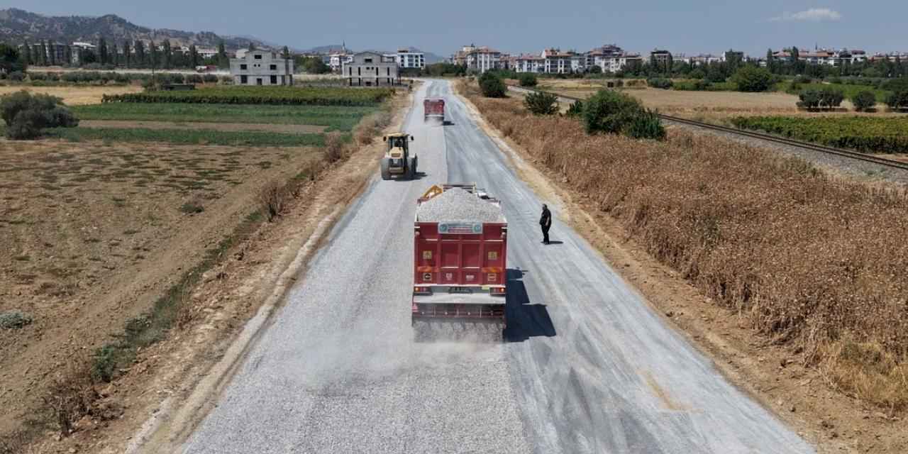 Manisa Salihli’de Büyükşehir'den yol çalışması