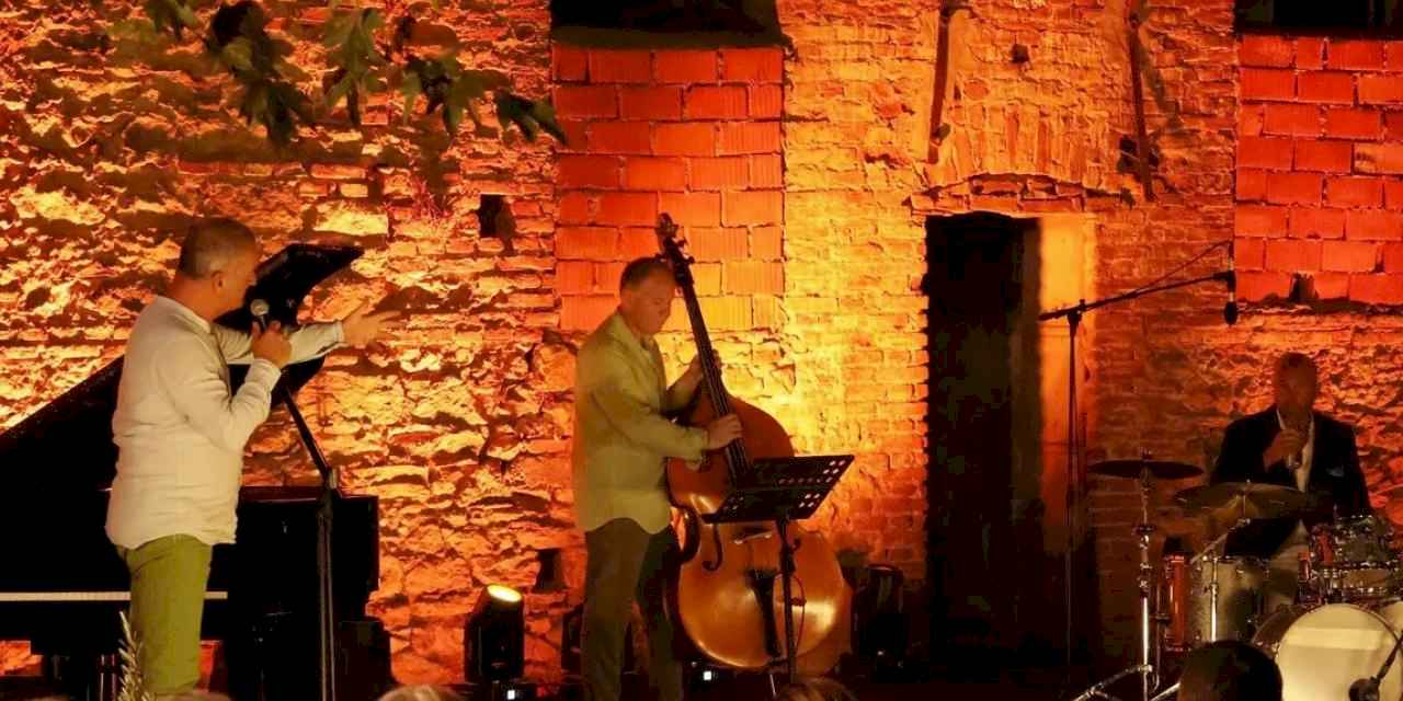 Mudanya'da 4 gün süren 'Caz Festivali' geleceğe umut oldu