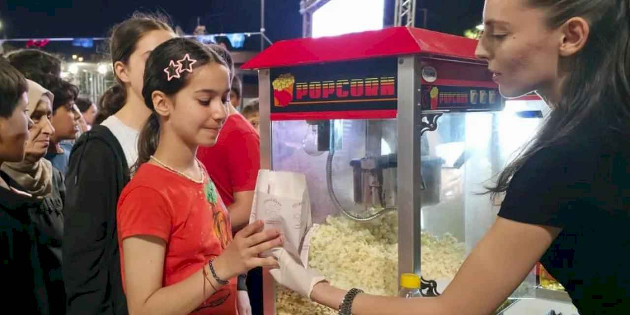 Kocaeli Büyükşehir’den kitapseverlere film molası