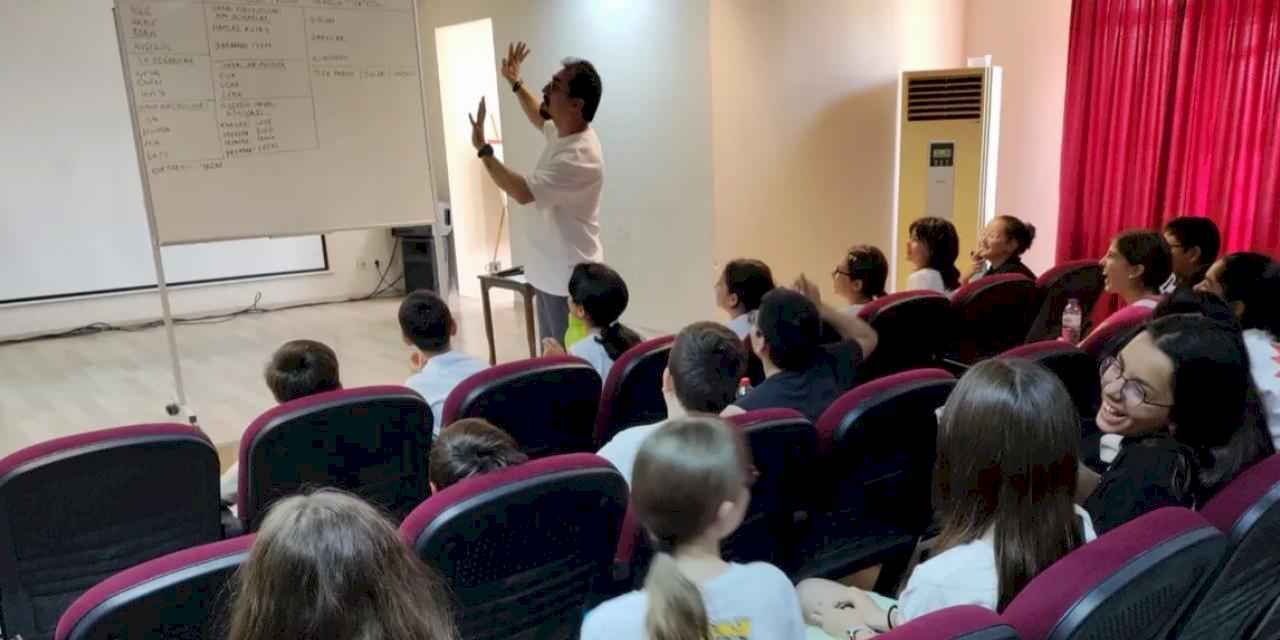 Çiğli Gençlik Tiyatrosu yeni sezon çalışmalarına başladı