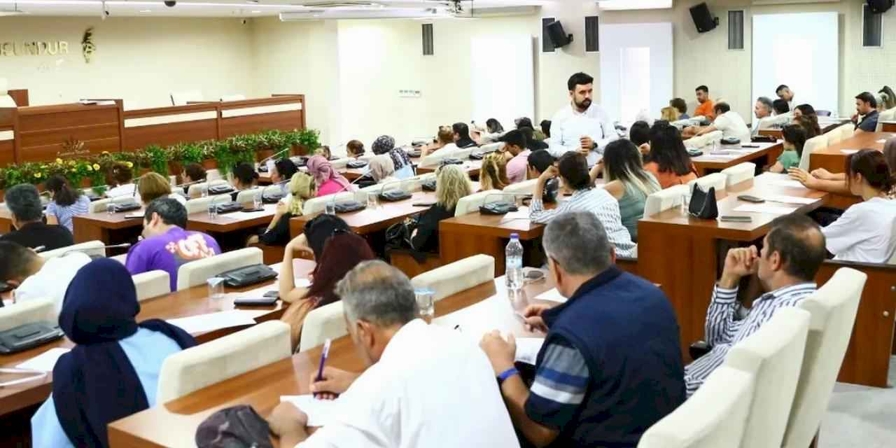 İzmir Karabağlar'da BİO 15 ayda bin 418 kişiye iş sağladı