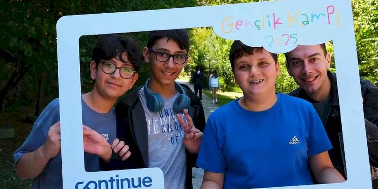 Gençlik Kampı depremzede gençlere umut oldu