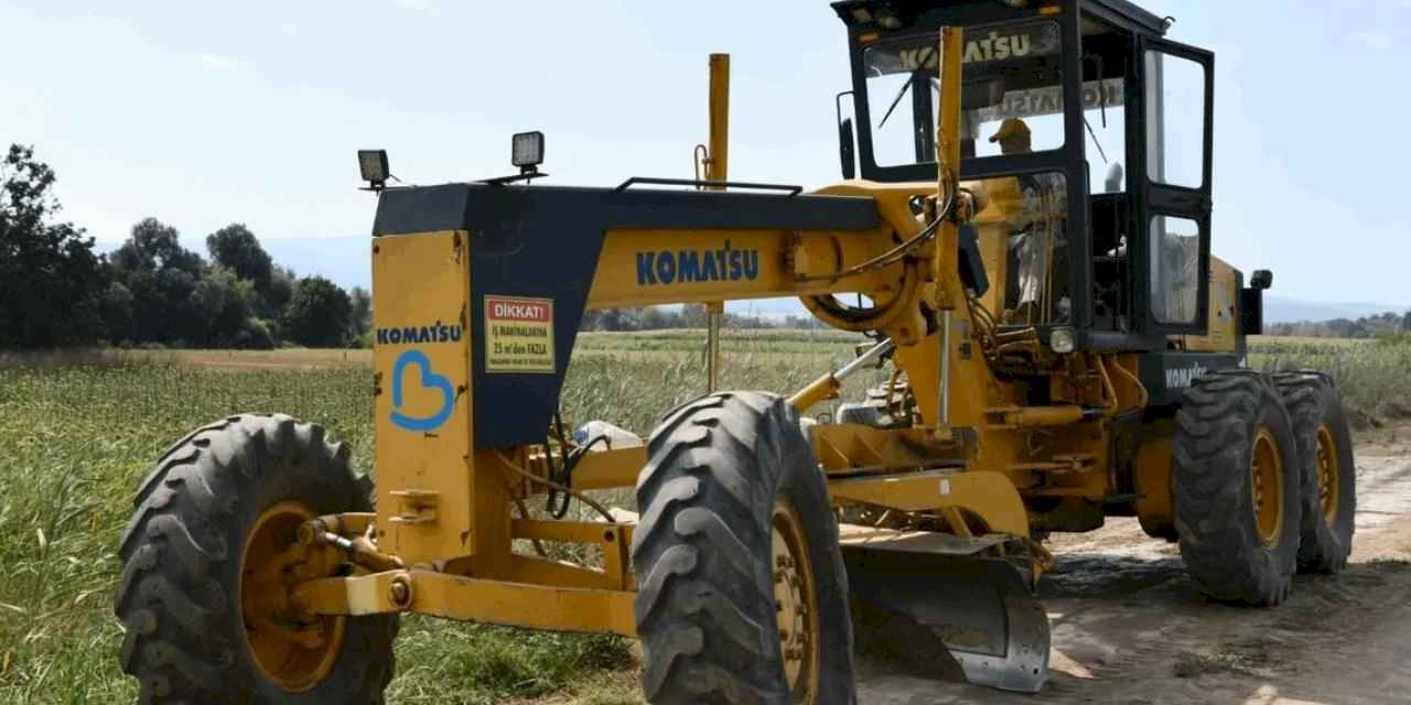 Balıkesir’de tarla ve zeytinlik yollarına Büyükşehir dokunuşu