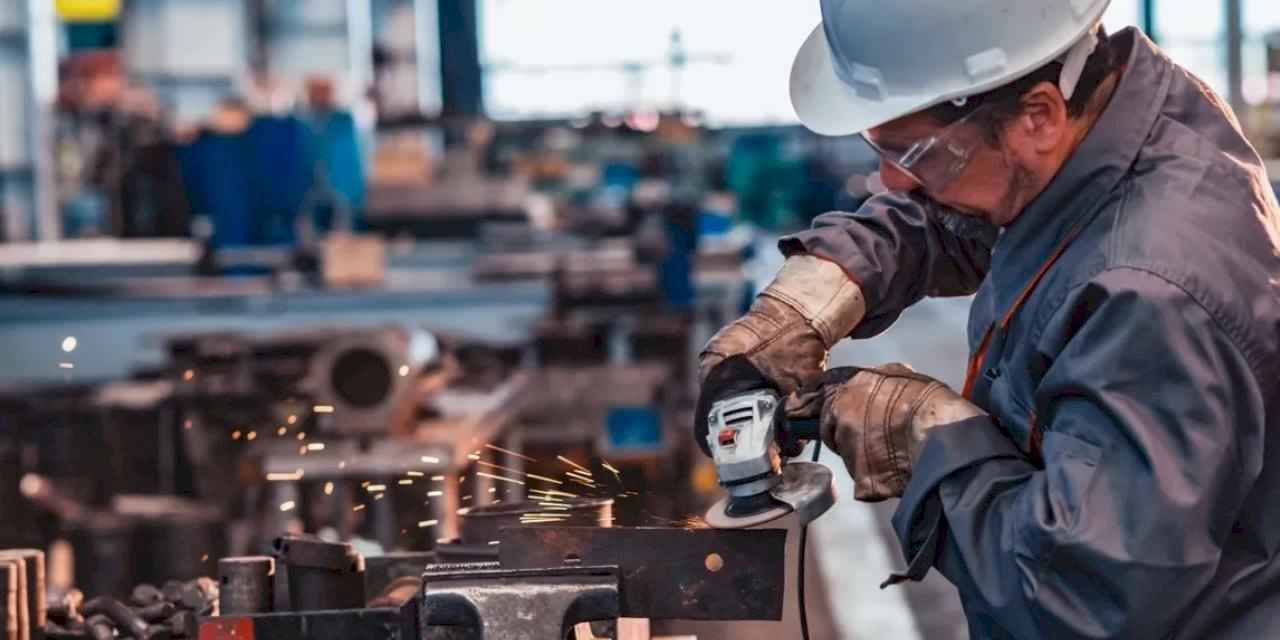 İşgücü girdi endeksleri ikinci çeyrekte yükseldi, sanayi sektörü geriledi