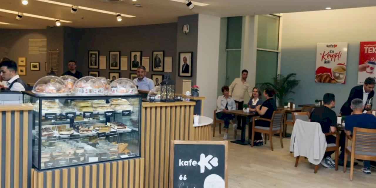 İstanbul Küçükçekmece'de 'Kafe K' hizmette