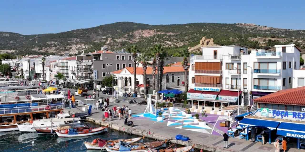 İzmir Büyükşehir’den Foça’ya kamusal dokunuş