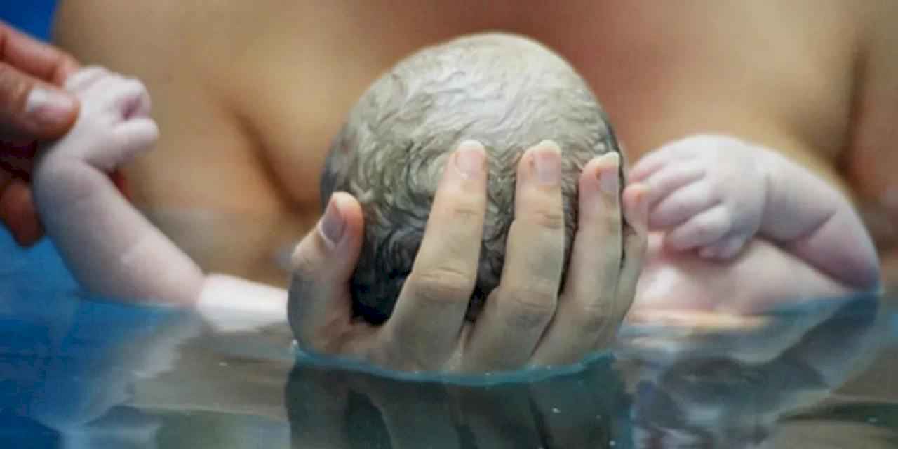 Suda doğum giderek yaygınlaşıyor... Suda doğumla ilgili merak edilenler