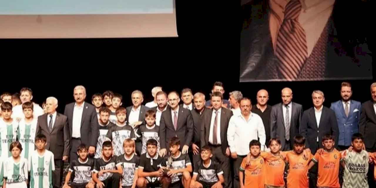 Bursa Gemlik Belediyespor'dan 3 kupa birden