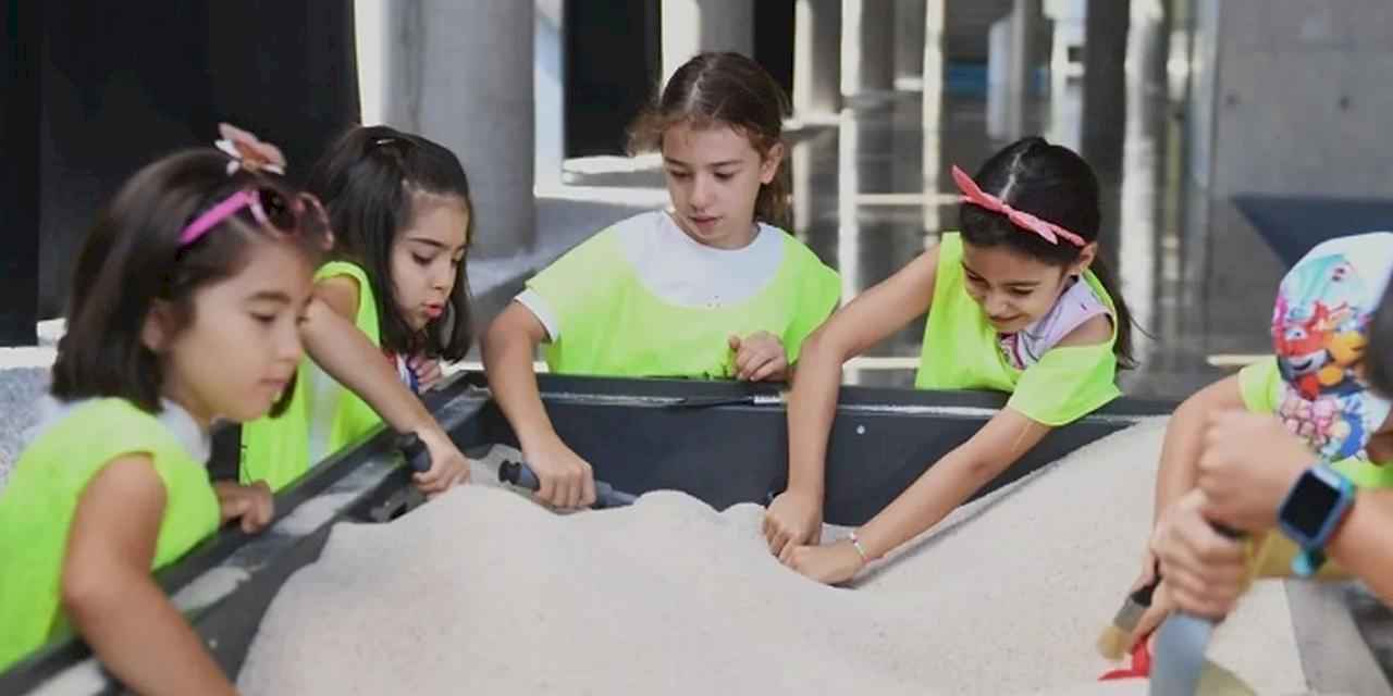 Minik arkeologlar Bursa'nın tarihi mekanlarını gezdi