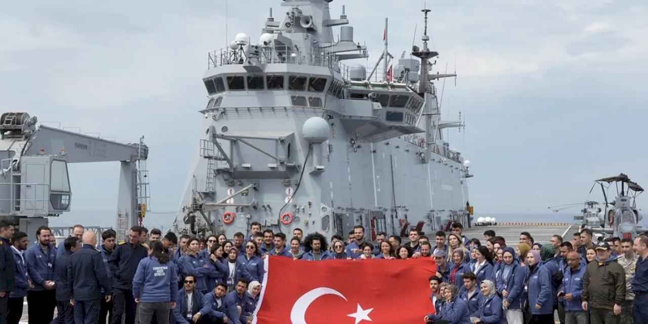 350 genç 'Zafer Yolculuğu'nda