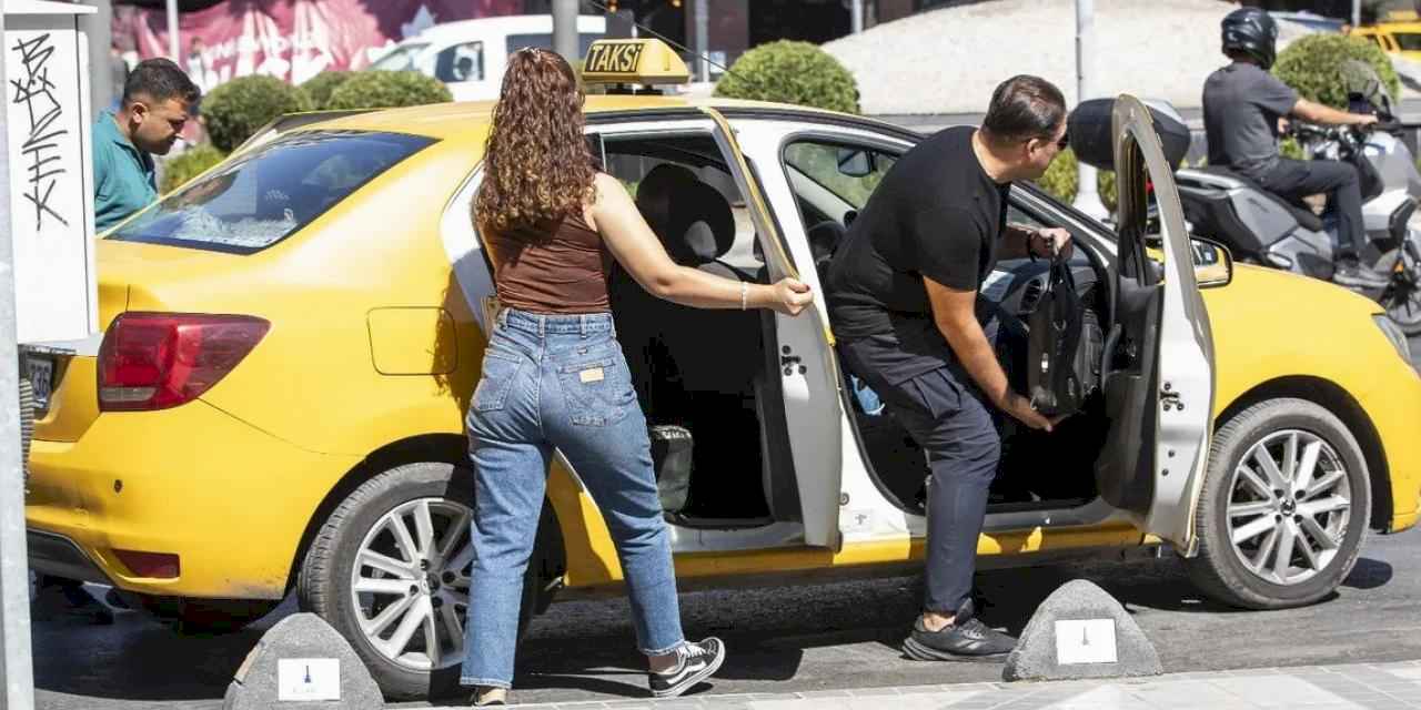 İzmir'de yolcu kılığında taksi denetimi!