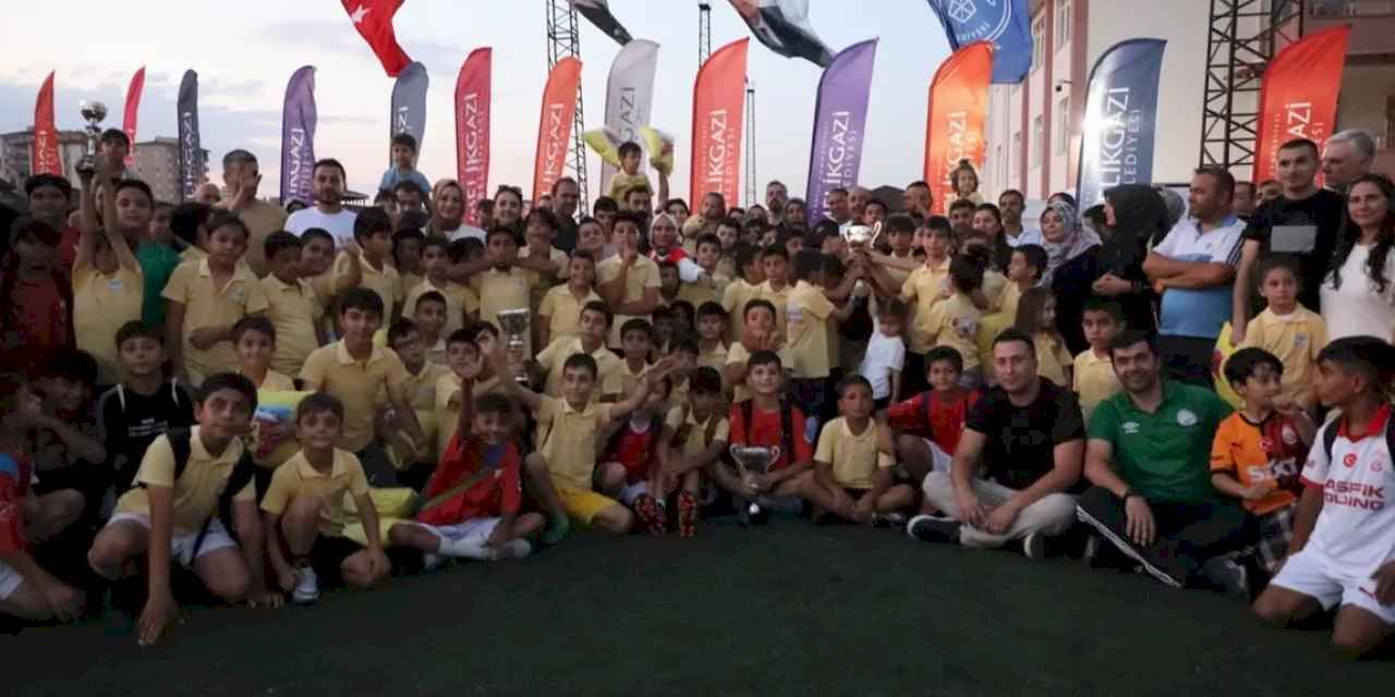 Kayseri Melikgazi'de şampiyon Yeniköy