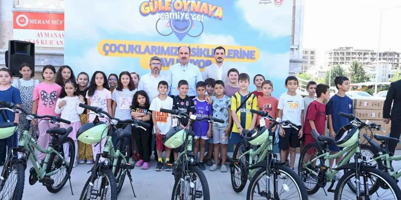Konya’da 12 bin çocuk bisikletine kavuştu