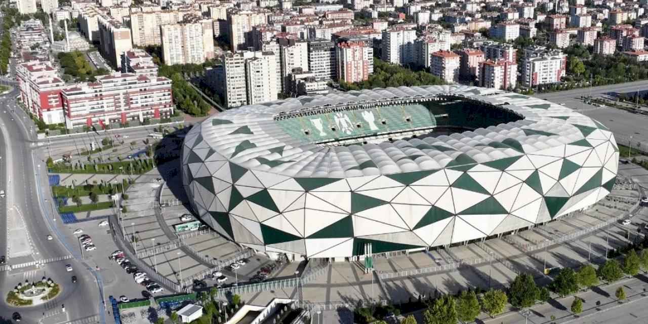 Konya Stadyumu Türkiye-İspanya maçına hazırlanıyor