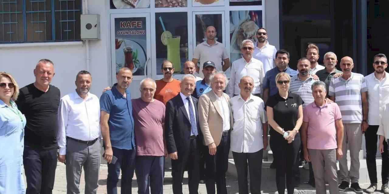 İzmit’te mahalle ziyaretleri devam ediyor