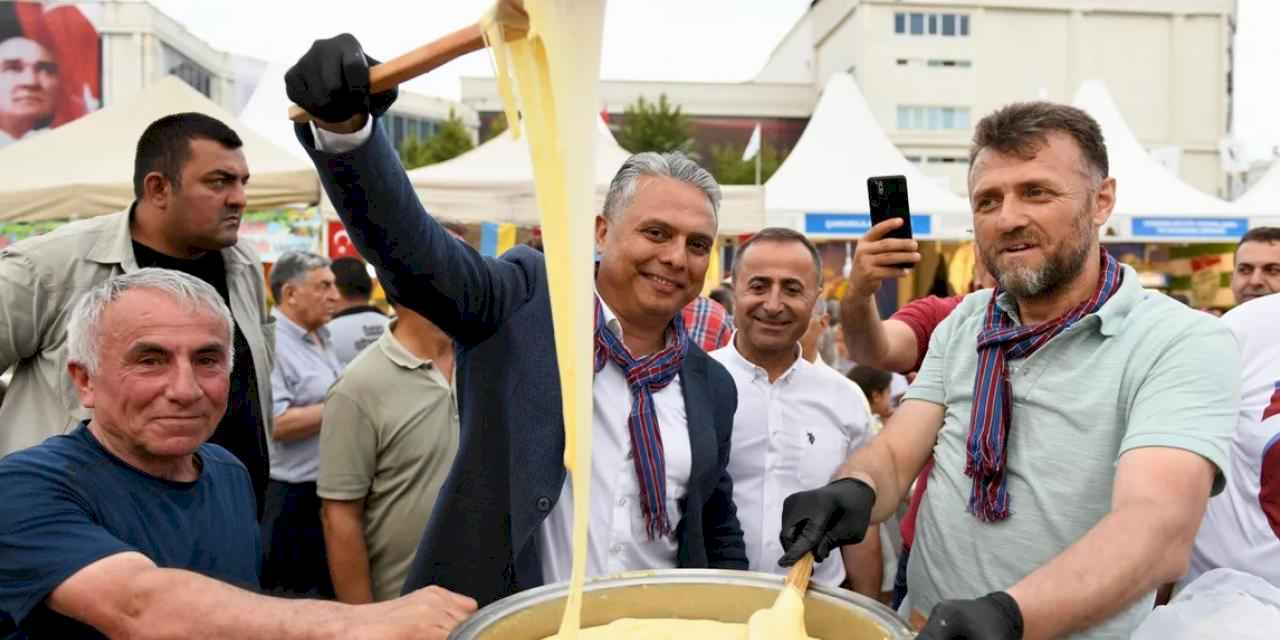 Antalya Muratpaşa'da 'Yöreler Renkler' coşkusu